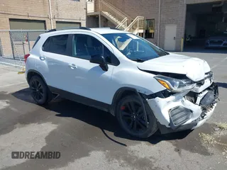 2019 Chevrolet Trax LT z VIN 3GNCJLSB6KL149942, wystawiony jako IAAI lot #42013676 z przebiegiem 116 452 mil mil oraz . Historia ofert i sprzedaży dostępna na DreamBid. Obrazek 1.