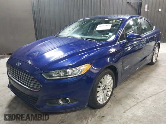 2016 Ford Fusion SE Hybrid with VIN 3FA6P0LU0GR242288, listed as a IAAI auction lot 41867085 with 114,063 mi miles. Bid and sale history available at carsss.com. Image 2.
