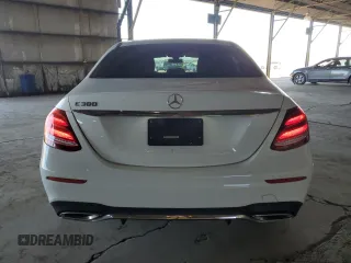 2019 Mercedes-Benz E-Class E 300 with VIN WDDZF4JB3KA565651, listed as a Copart auction lot 42371535 with 132,756 mi miles and Clean Title. Bid and sale history available at carsss.com. Image 6.