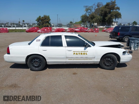 2010 Ford Police Interceptor z VIN 2FABP7BVXAX124727, wystawiony jako IAAI lot #42543692 z przebiegiem 195 759 mil mil oraz . Historia ofert i sprzedaży dostępna na DreamBid. Obrazek 14.