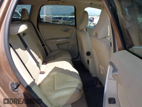 2012 Volvo XC60 3.0L с VIN YV4902DZ6C2237612, выставлен на аукционе IAAI как лот 42421249 с пробегом 179 001 миль миль и . История ставок и продаж доступна на DreamBid. Изображение 8.