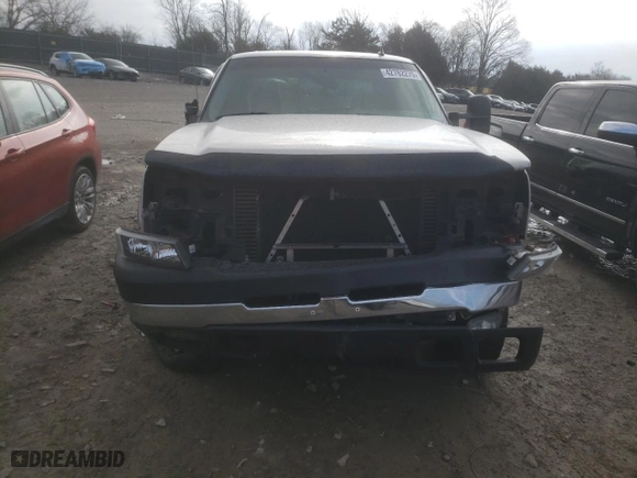 2006 Chevrolet Silverado 2500HD LT1 with VIN 1GCHK23D46F186090, listed as a Copart auction lot 42782275 with 301,094 mi miles and Clean Title. Bid and sale history available at carsss.com. Image 5.