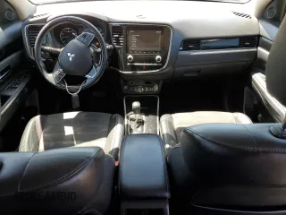 2020 Mitsubishi Outlander SE with VIN JA4AD3A33LZ046810, listed as a Copart auction lot 57173045 with 167,954 mi miles and Salvage title. Bid and sale history available at DreamBid. Image 8.