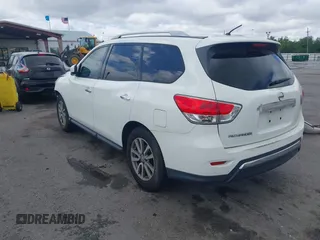 2016 Nissan Pathfinder S with VIN 5N1AR2MN5GC613411, listed as a IAAI auction lot 41930651 with 277,992 mi miles and . Bid and sale history available at DreamBid. Image 3.