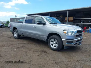 2022 Ram 1500 Big Horn z VIN 1C6RRFMGXNN449713, wystawiony jako IAAI lot #41811267 z przebiegiem 13 928 mil mil oraz . Historia ofert i sprzedaży dostępna na DreamBid. Obrazek 1.