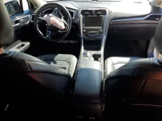 2017 Ford Fusion SE z VIN 3FA6P0HD7HR184691, wystawiony jako Copart lot #52515085 z przebiegiem 113 275 mil mil oraz Szkoda całkowita • Salvage title. Historia ofert i sprzedaży dostępna na DreamBid. Obrazek 8.