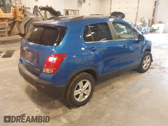 2015 Chevrolet Trax LT with VIN KL7CJLSB2FB216338, listed as a IAAI auction lot 41864251 with 174,664 mi miles. Bid and sale history available at carsss.com. Image 4.