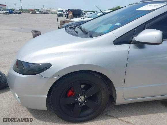 2006 Honda Civic Cpe EX with VIN 2HGFG11826H548720, listed as a IAAI auction lot 42017042 with 195,024 mi miles. Bid and sale history available at carsss.com. Image 6.