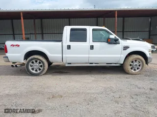 2009 Ford Super Duty F-250 SRW XL with VIN 1FTSW21R59EA73624, listed as a IAAI auction lot 42077112 with 250,715 mi miles. Bid and sale history available at carsss.com. Image 14.