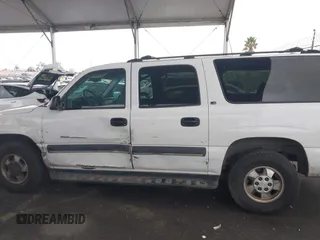 2002 Chevrolet Suburban LT with VIN 3GNEC16T02G312958, listed as a IAAI auction lot 41571427 with 154,191 mi miles. Bid and sale history available at carsss.com. Image 14.
