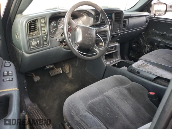 2002 Chevrolet Silverado 1500 LT with VIN 2GCEK19T121417024, listed as a Copart auction lot 83435334 with 130,927 mi miles and Salvage Title. Bid and sale history available at carsss.com. Image 8.