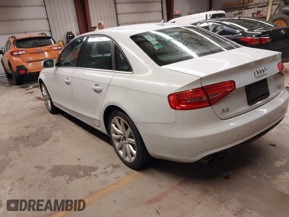 2013 Audi A4 Premium Plus z VIN WAUFFAFL2DA173435, wystawiony jako IAAI lot #41941457 z przebiegiem 111 174 mil mil oraz . Historia ofert i sprzedaży dostępna na DreamBid. Obrazek 3.