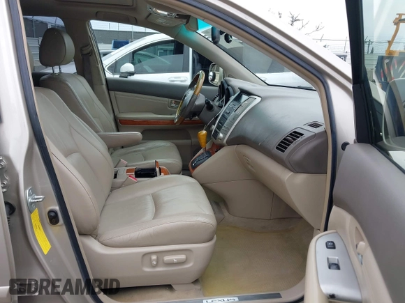 2004 Lexus RX 330 z VIN JTJGA31UX40033315, wystawiony jako IAAI lot #42386276 z przebiegiem 196 324 mil mil oraz . Historia ofert i sprzedaży dostępna na DreamBid. Obrazek 5.