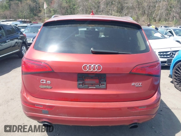 2014 Audi Q5 Premium Plus z VIN WA1LFAFP0EA035171, wystawiony jako IAAI lot #42093397 z przebiegiem 144 109 mil mil oraz . Historia ofert i sprzedaży dostępna na DreamBid. Obrazek 16.