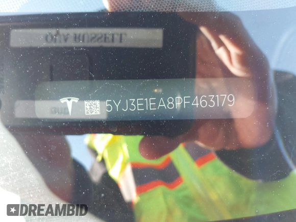 2023 Tesla Model 3 z VIN 5YJ3E1EA8PF463179, wystawiony jako IAAI lot #41738318 z przebiegiem 37 990 mil mil oraz . Historia ofert i sprzedaży dostępna na DreamBid. Obrazek 9.