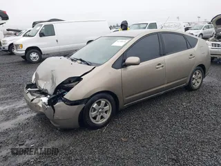 2005 Toyota Prius with VIN JTDKB20U253064323, listed as a IAAI auction lot 41798110 with 207,734 mi miles. Bid and sale history available at carsss.com. Image 2.