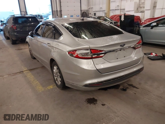 2017 Ford Fusion S with VIN 3FA6P0G79HR186602, listed as a IAAI auction lot 41360505 with Not Provided miles. Bid and sale history available at carsss.com. Image 3.