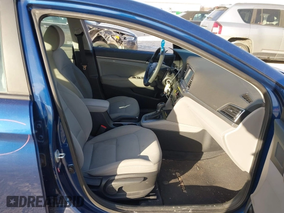 2017 Hyundai Elantra Limited z VIN 5NPD84LF8HH002546, wystawiony jako IAAI lot #41381335 z przebiegiem 102 355 mil mil oraz . Historia ofert i sprzedaży dostępna na DreamBid. Obrazek 5.
