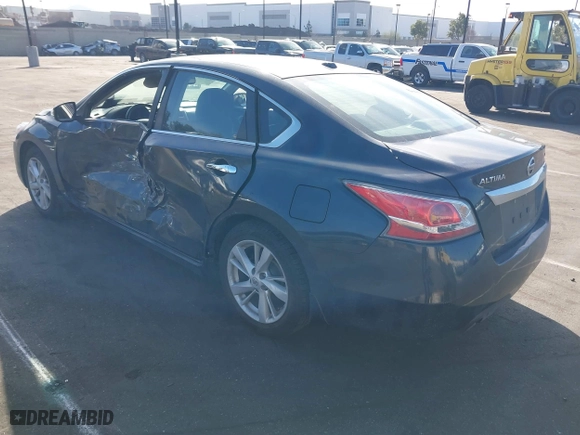 2015 Nissan Altima 2.5 SV with VIN 1N4AL3AP6FC238540, listed as a IAAI auction lot 41576382 with 147,874 mi miles. Bid and sale history available at carsss.com. Image 3.