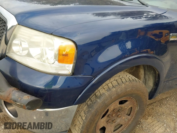 2008 Ford F-150 XLT z VIN 1FTPW145X8FC04239, wystawiony jako IAAI lot #42733934 z przebiegiem 178 467 mil mil oraz . Historia ofert i sprzedaży dostępna na DreamBid. Obrazek 20.
