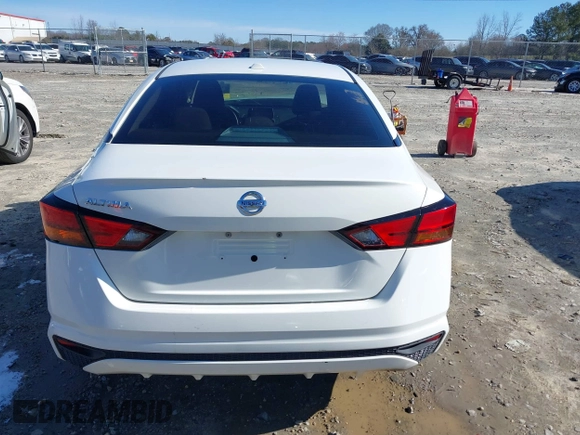 2020 Nissan Altima 2.5 S with VIN 1N4BL4BV2LN313211, listed as a IAAI auction lot 41468768 with 160,940 mi miles. Bid and sale history available at carsss.com. Image 16.
