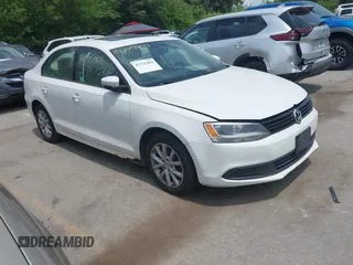2011 Volkswagen Jetta SE with VIN 3VWDX7AJXBM348012, listed as a IAAI auction lot 42725404 with 235,361 mi miles and . Bid and sale history available at DreamBid. Image 1.