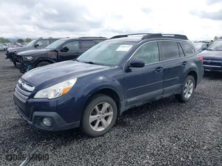 2014 Subaru Outback 2.5i Premium with VIN 4S4BRBDC4E3214134, listed as a IAAI auction lot 42004743 with 206,285 mi miles. Bid and sale history available at carsss.com. Image 17.