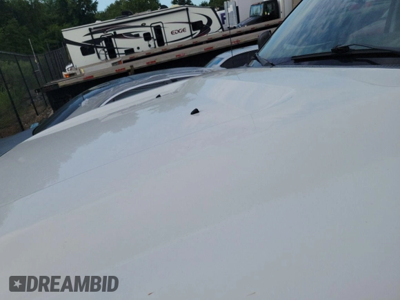 2011 Ford F-250 XL z VIN 1FT7X2B65BEC07691, wystawiony jako IAAI lot #42906795 z przebiegiem 353 932 mil mil oraz . Historia ofert i sprzedaży dostępna na DreamBid. Obrazek 35.