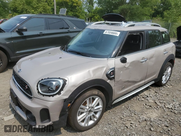 2024 MINI Countryman Cooper S with VIN WMZ83BR04R3S04143, listed as a Copart auction lot 67934604 with 13,231 mi miles and Non Repairable. Bid and sale history available at carsss.com. Image 1.