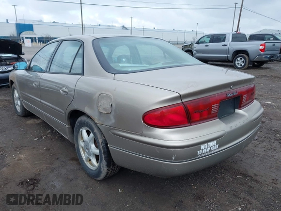 2003 Buick Regal LS with VIN 2G4WB52K731269004, listed as a IAAI auction lot 41876550 with 188,667 mi miles. Bid and sale history available at carsss.com. Image 3.