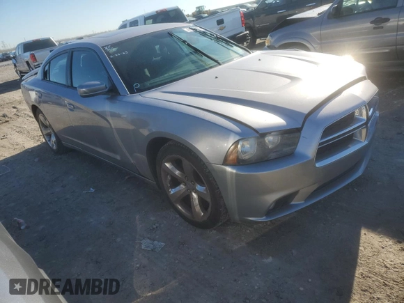 2013 Dodge Charger SXT with VIN 2C3CDXHG0DH612832, listed as a Copart auction lot 47025635 with 117,260 mi miles and Salvage Title. Bid and sale history available at carsss.com. Image 4.