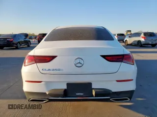 2023 Mercedes-Benz CLA 250 z VIN W1K5J4GBXPN405299, wystawiony jako Copart lot #49970575 z przebiegiem 33 162 mil mil oraz Czysty tytuł • Clean title. Historia ofert i sprzedaży dostępna na DreamBid. Obrazek 6.