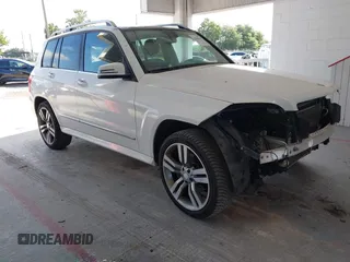 2014 Mercedes-Benz GLK 350 z VIN WDCGG5HB3EG269969, wystawiony jako IAAI lot #42468449 z przebiegiem 142 478 mil mil oraz . Historia ofert i sprzedaży dostępna na DreamBid. Obrazek 1.