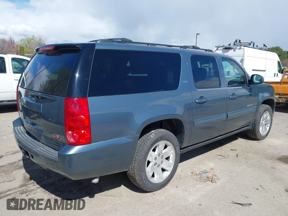 2008 GMC Yukon XL Commercial z VIN 1GKFK163X8J238038, wystawiony jako IAAI lot #41948195 z przebiegiem 53 475 mil mil oraz . Historia ofert i sprzedaży dostępna na DreamBid. Obrazek 4.