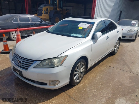 2011 Lexus ES 350 with VIN JTHBK1EGXB2419820, listed as a IAAI auction lot 41901009 with 139,648 mi miles. Bid and sale history available at carsss.com. Image 17.