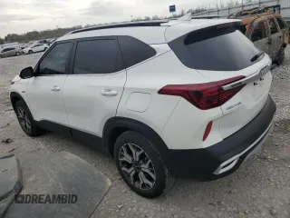 2023 Kia Seltos EX z VIN KNDERCAA0P7464587, wystawiony jako Copart lot #51936065 z przebiegiem 35 919 mil mil oraz Szkody całkowita. Historia ofert i sprzedaży dostępna na DreamBid. Obrazek 2.