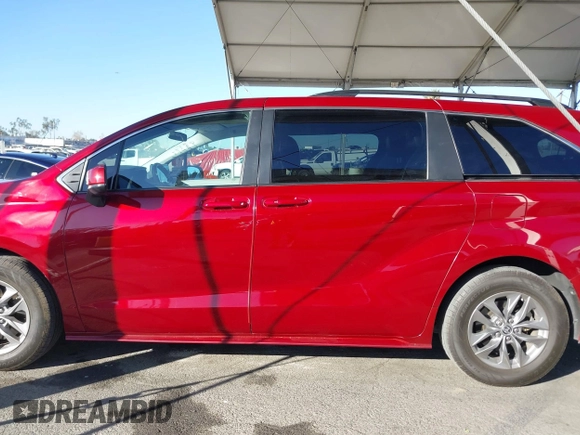 2023 Toyota Sienna LE z VIN 5TDKRKEC4PS139651, wystawiony jako IAAI lot #41310256 z przebiegiem 57 792 mil mil oraz . Historia ofert i sprzedaży dostępna na DreamBid. Obrazek 14.
