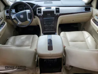 2007 Cadillac Escalade z VIN 1GYFK63807R282990, wystawiony jako Copart lot #62121795 z przebiegiem 216 381 mil mil oraz Czysty tytuł • Clean title. Historia ofert i sprzedaży dostępna na DreamBid. Obrazek 8.