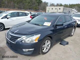 2014 Nissan Altima 2.5 SL with VIN 1N4AL3AP2EN237291, listed as a IAAI auction lot 41748219 with 113,625 mi miles. Bid and sale history available at carsss.com. Image 2.