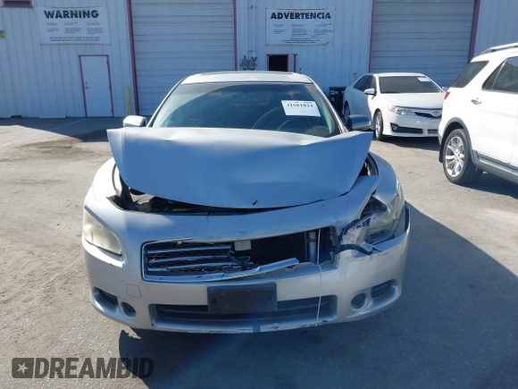 2011 Nissan Maxima SV z VIN 1N4AA5AP6BC828992, wystawiony jako IAAI lot #41681824 z przebiegiem 164 162 mil mil oraz . Historia ofert i sprzedaży dostępna na DreamBid. Obrazek 12.