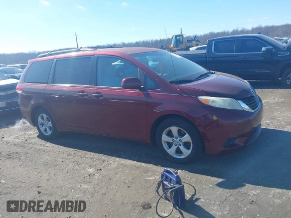 2012 Toyota Sienna LE AAS with VIN 5TDKK3DCXCS244605, listed as a IAAI auction lot 41516400 with 186,198 mi miles. Bid and sale history available at carsss.com. Image 13.