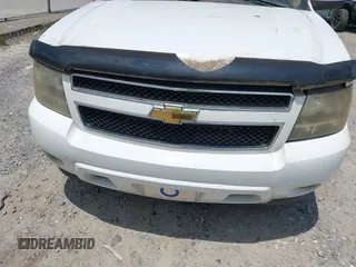 2007 Chevrolet Avalanche 1LT z VIN 3GNEC12037G194102, wystawiony jako IAAI lot #42454533 z przebiegiem Nie podano mil oraz . Historia ofert i sprzedaży dostępna na DreamBid. Obrazek 6.