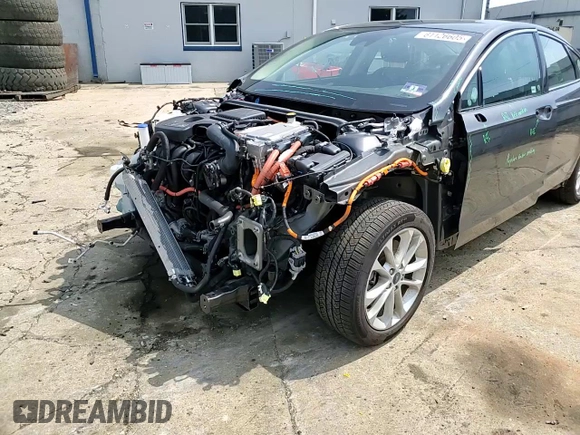 2019 Ford Fusion Titanium with VIN 3FA6P0SU9KR157802, listed as a Copart auction lot 61126605 with 70,764 mi miles and Salvage title. Bid and sale history available at DreamBid. Image 13.