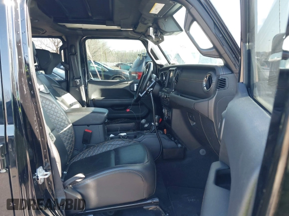 2021 Jeep Wrangler Unlimited Sahara with VIN 1C4JJXP62MW826470, listed as a IAAI auction lot 41651709 with 44,677 mi miles and . Bid and sale history available at DreamBid. Image 5.
