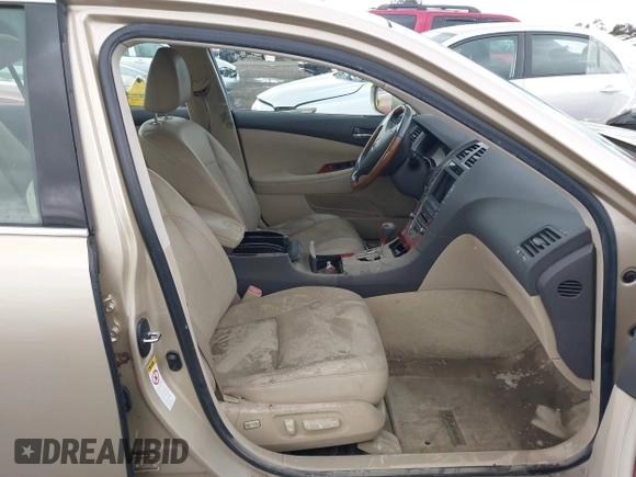 2007 Lexus ES with VIN JTHBJ46G772002584, listed as a IAAI auction lot 41793464 with 152,993 mi miles. Bid and sale history available at carsss.com. Image 5.