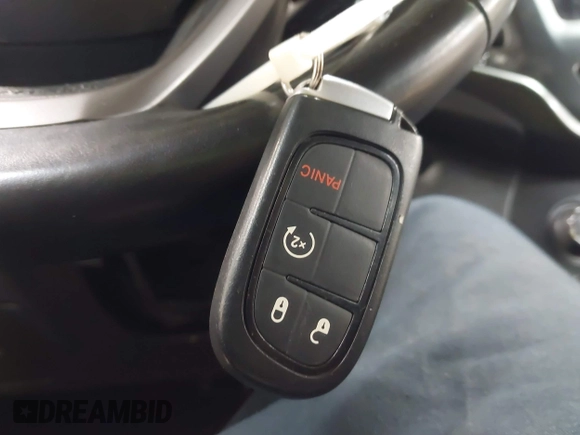 2020 Jeep Cherokee Altitude with VIN 1C4PJMLX9LD635274, listed as a IAAI auction lot 42366526 with 53,589 mi miles and . Bid and sale history available at DreamBid. Image 11.
