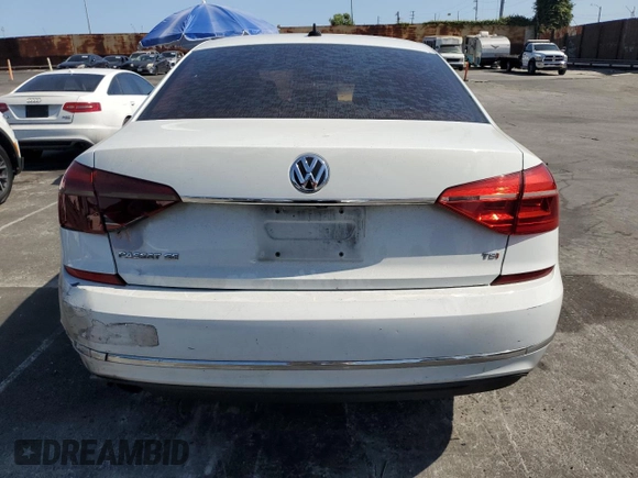 2016 Volkswagen Passat SE с VIN 1VWBT7A35GC024737, выставлен на аукционе Copart как лот 61588285 с пробегом 157 573 миль миль и Списание • Salvage title. История ставок и продаж доступна на DreamBid. Изображение 6.