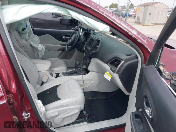 2021 Jeep Cherokee Latitude Plus with VIN 1C4PJMLB8MD147844, listed as a IAAI auction lot 42073064 with 93,197 mi miles and . Bid and sale history available at DreamBid. Image 5.