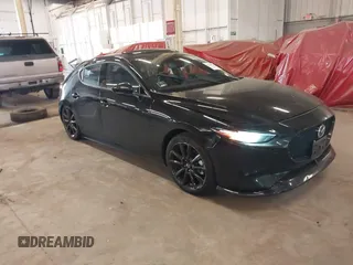 2021 Mazda 3 Premium Plus с VIN JM1BPBNY0M1348282, выставлен на аукционе IAAI как лот 42141569 с пробегом 29 848 миль миль и . История ставок и продаж доступна на DreamBid. Изображение 1.