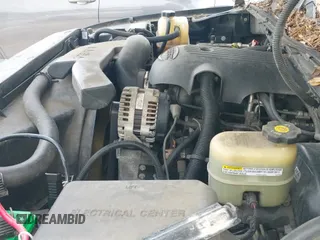 2002 Chevrolet Tahoe LT с VIN 1GNEC13Z02R272809, выставлен на аукционе IAAI как лот 42124897 с пробегом 191 768 миль миль и . История ставок и продаж доступна на DreamBid. Изображение 12.